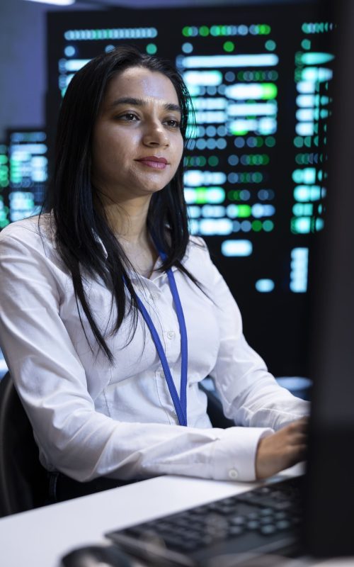 engineer-monitoring-and-optimizing-data-center-per-2026-01-08-02-31-19-utc (1)