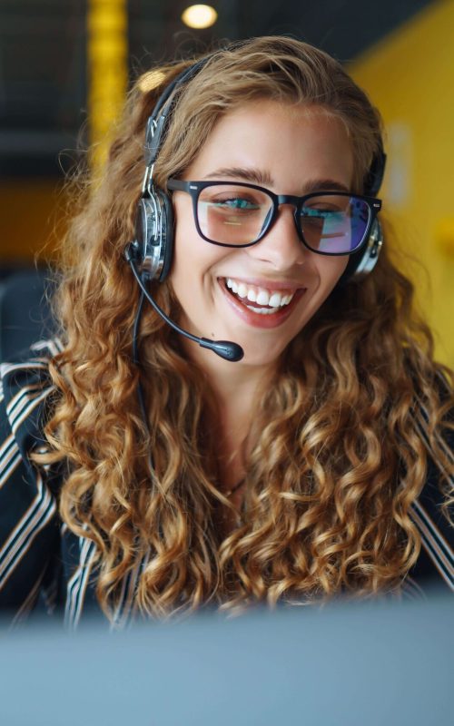 meeting-online-young-woman-wearing-headphones-usi-2026-01-08-22-12-16-utc (1) (1)